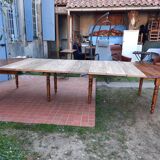 8-foot shutter table