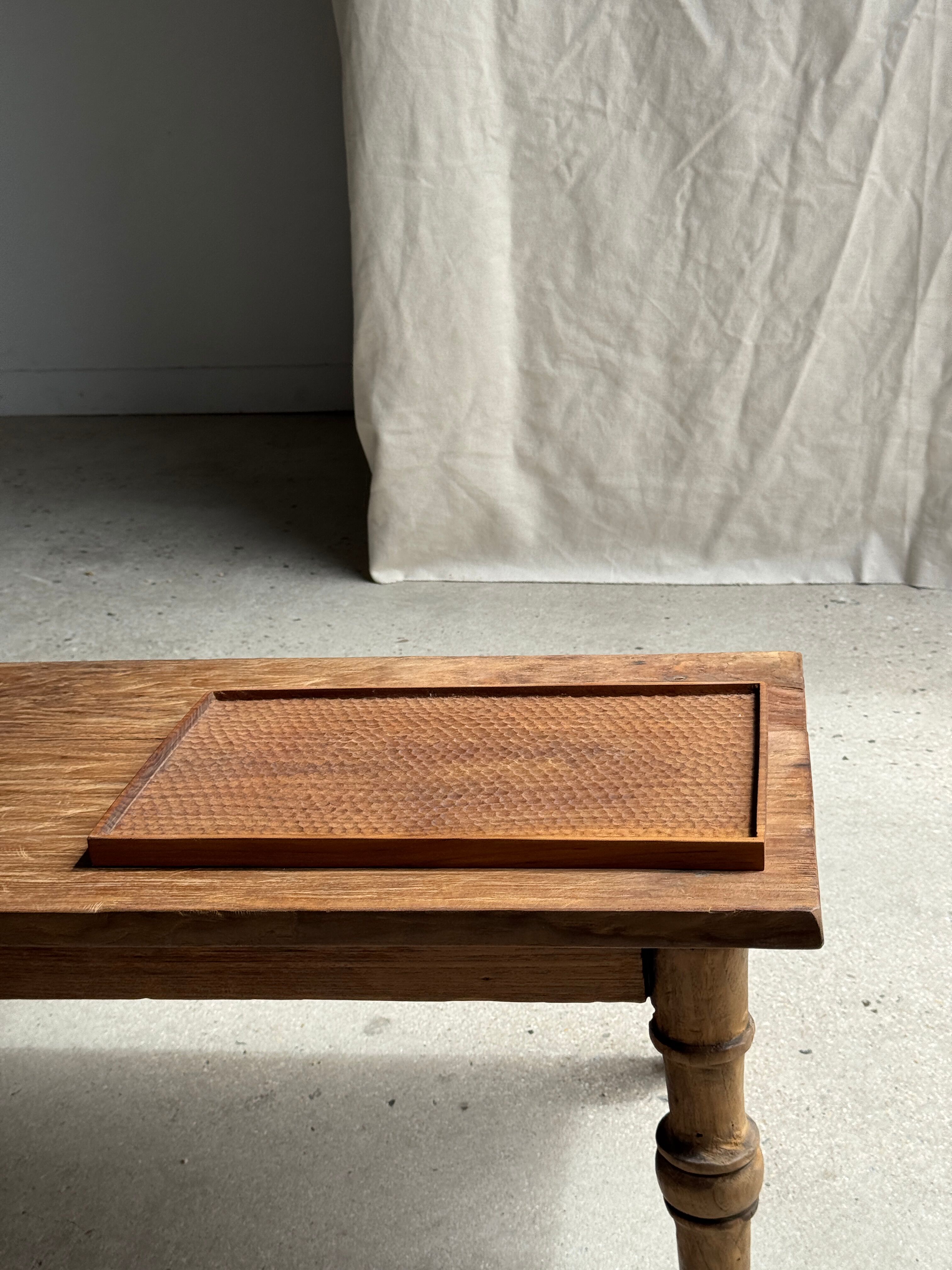 Rectangular solid teak tray with carved edges 40x25