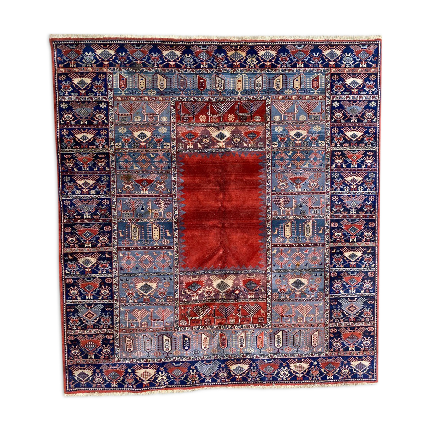 Persian-style mechanical carpet 178x194 cm