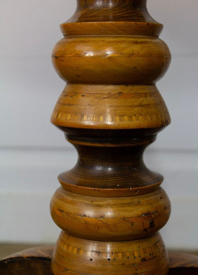 Tripod pedestal table in marquetry and mixed wood, Italy, 19th century