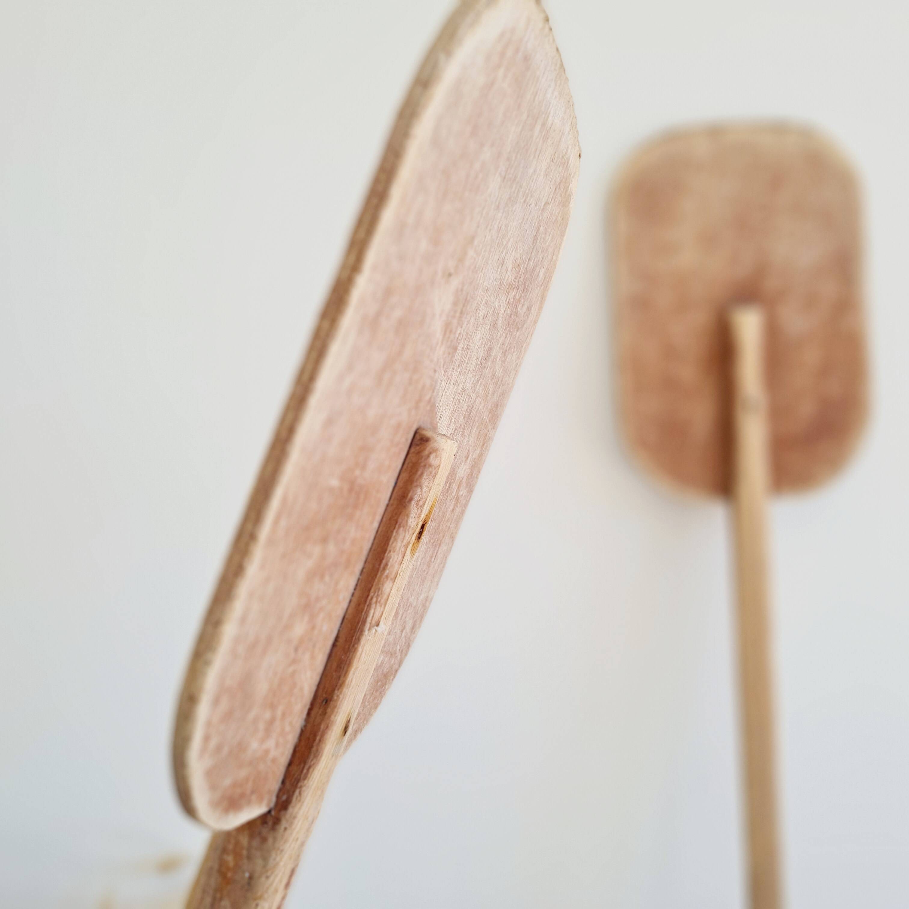 Paire de pagaies en bois