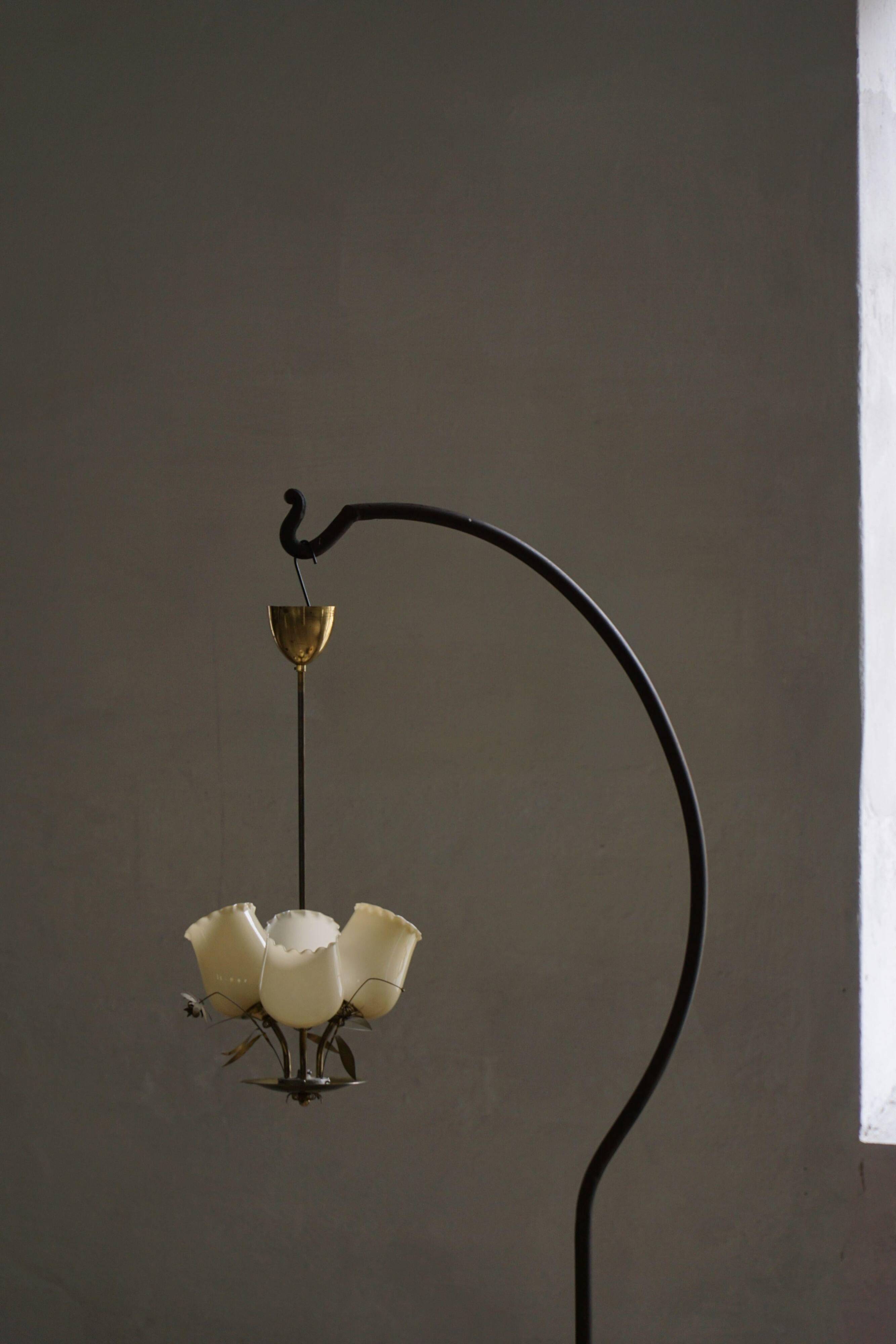 Mid-century glass and brass chandelier, model 501-3 by Stockmann, Finland, 1940s.