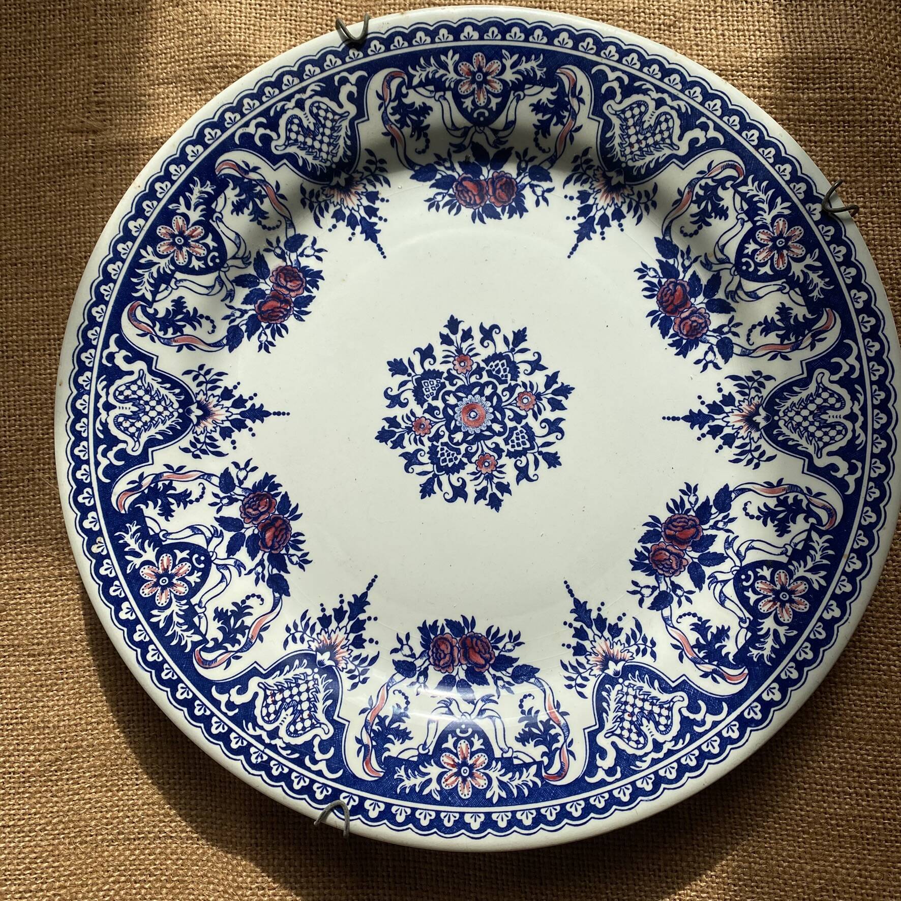 Flat plates Gien Renaissance, wall decoration