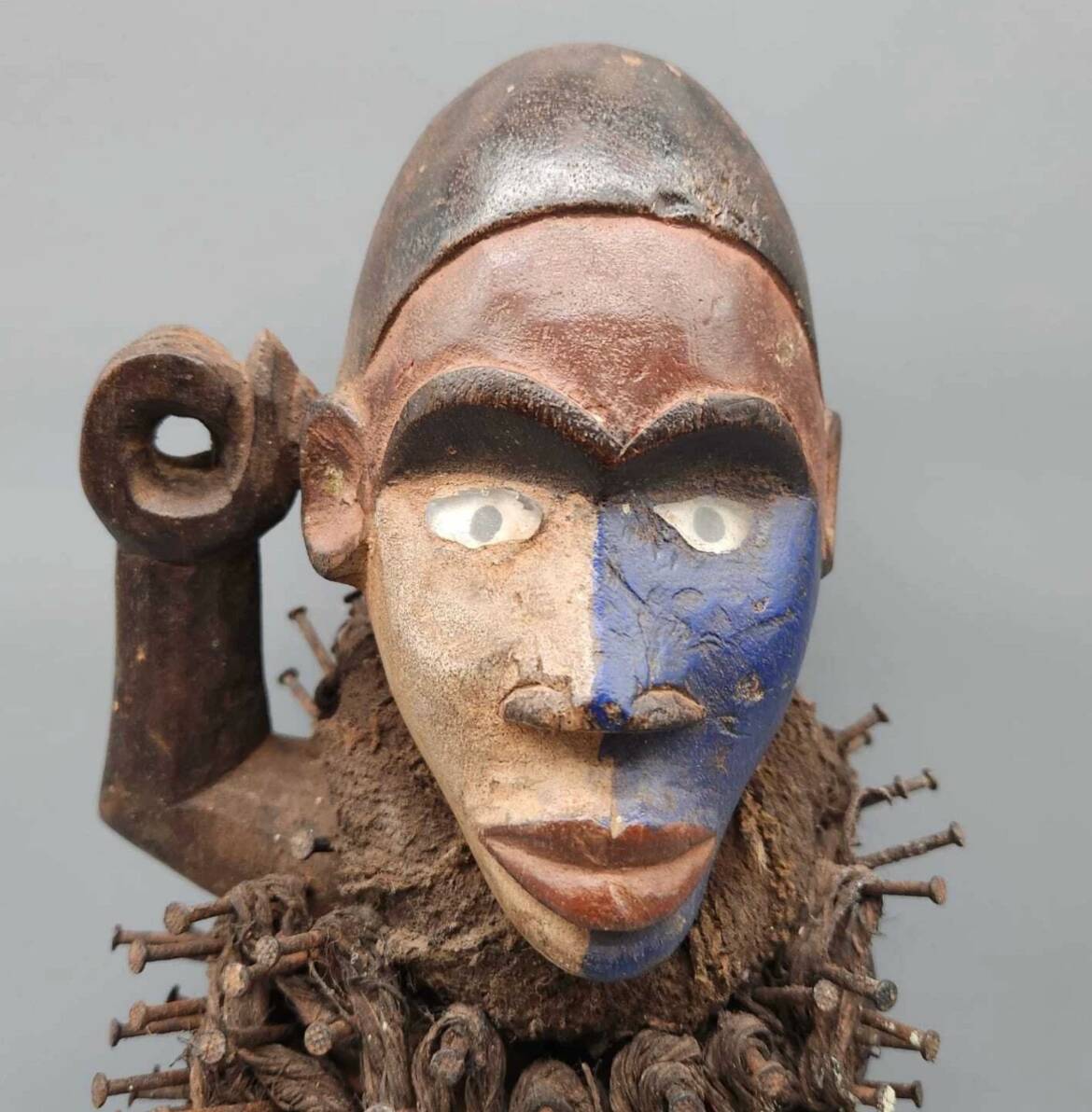 Nkondi Fetish Statue with Nails – Kongo Vili – Africa 20th Century