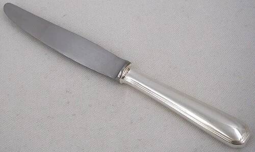 Christofle America 12 dessert, cheese, and side knives, silver-plated metal, 20.2cm