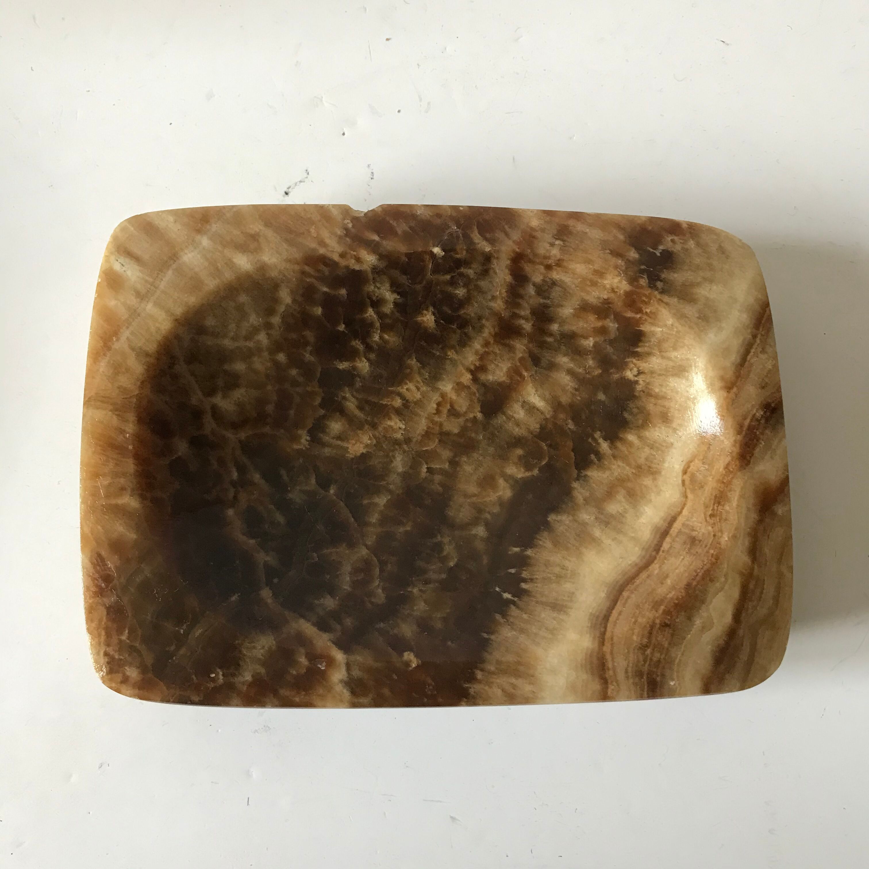 Empty pocket marble