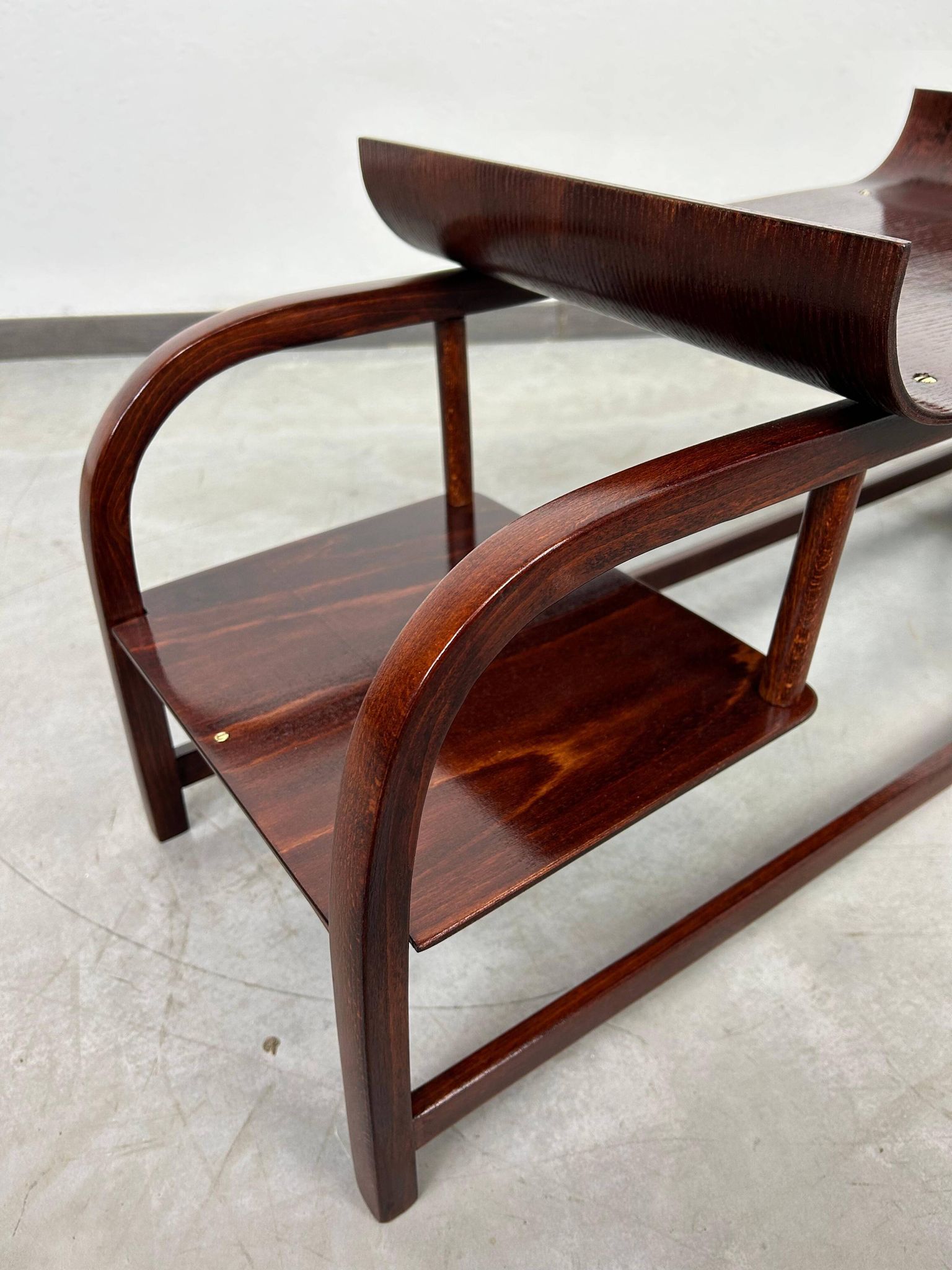 Very rare flower stand T376 by Thonet Mundus