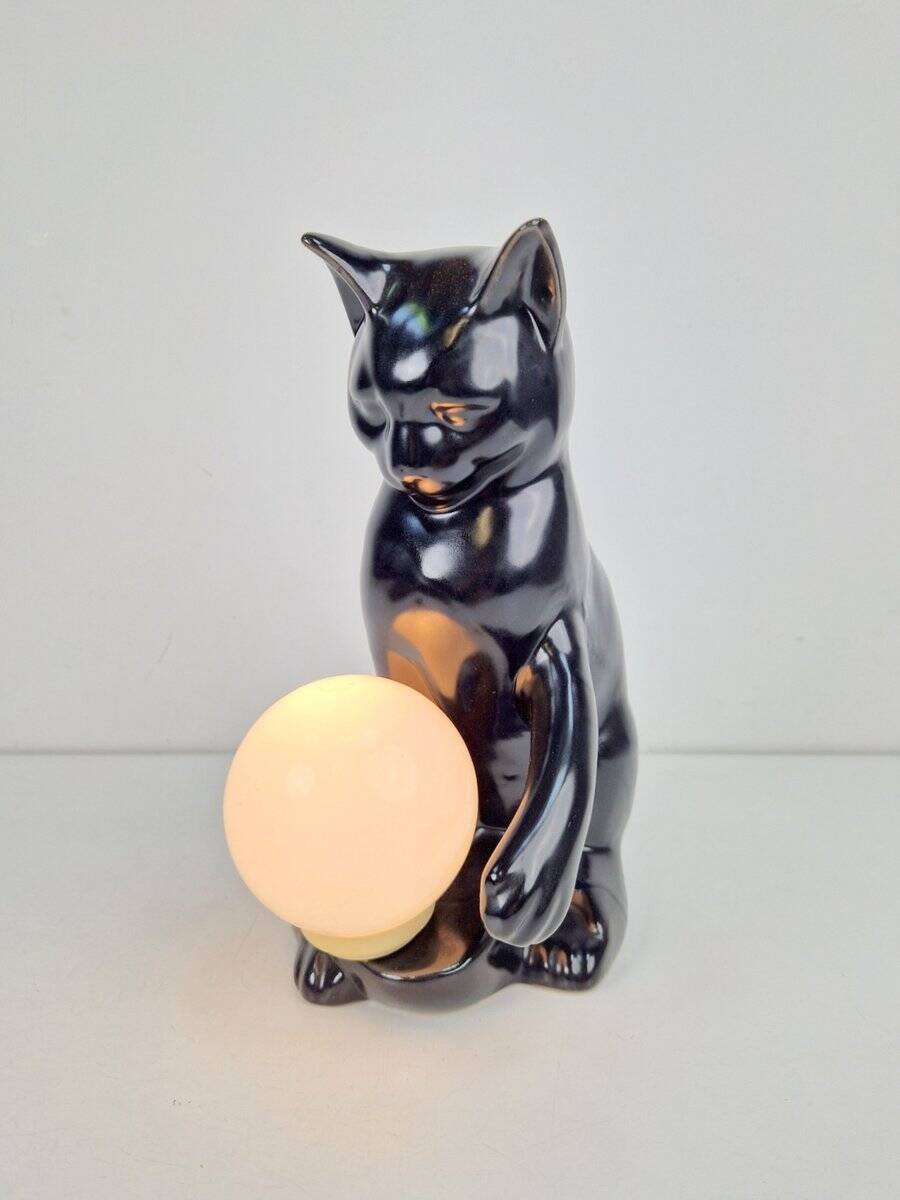 Mid-Century Cat Sphere Table Lamp in Ceramic and Opal Glass, 1970s