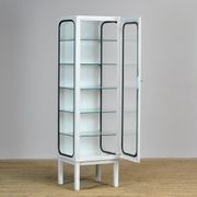 Cabinet médical vintage, années 1970