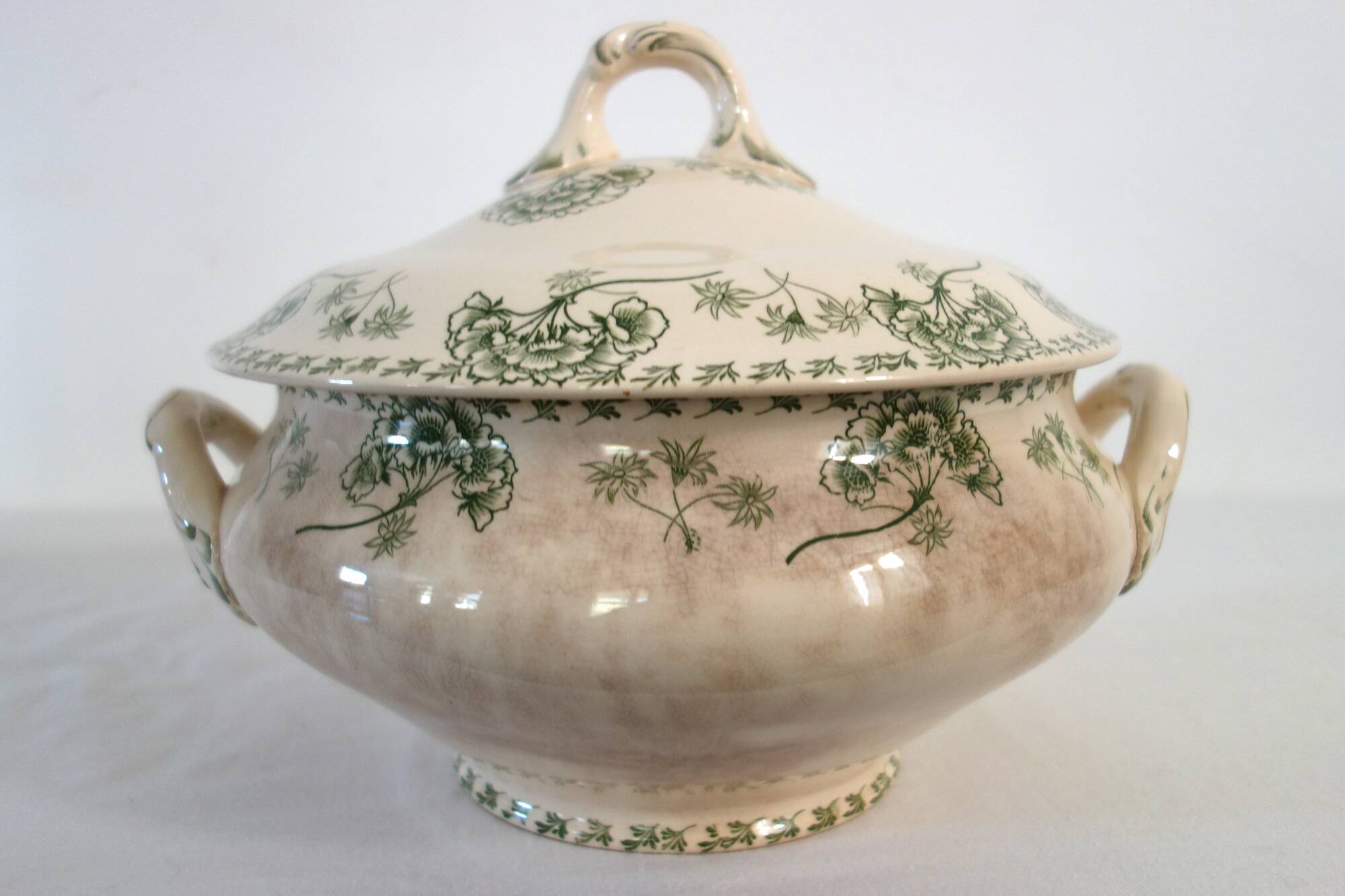 Large ironstone tureen "Palmyra" Sarreguemines