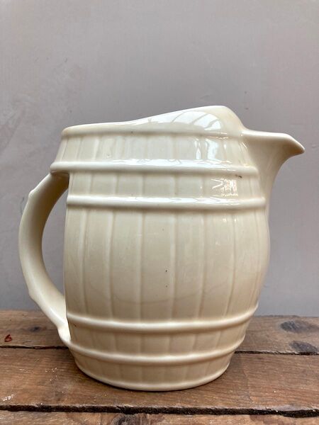 Water pitcher La Saint Uzienne