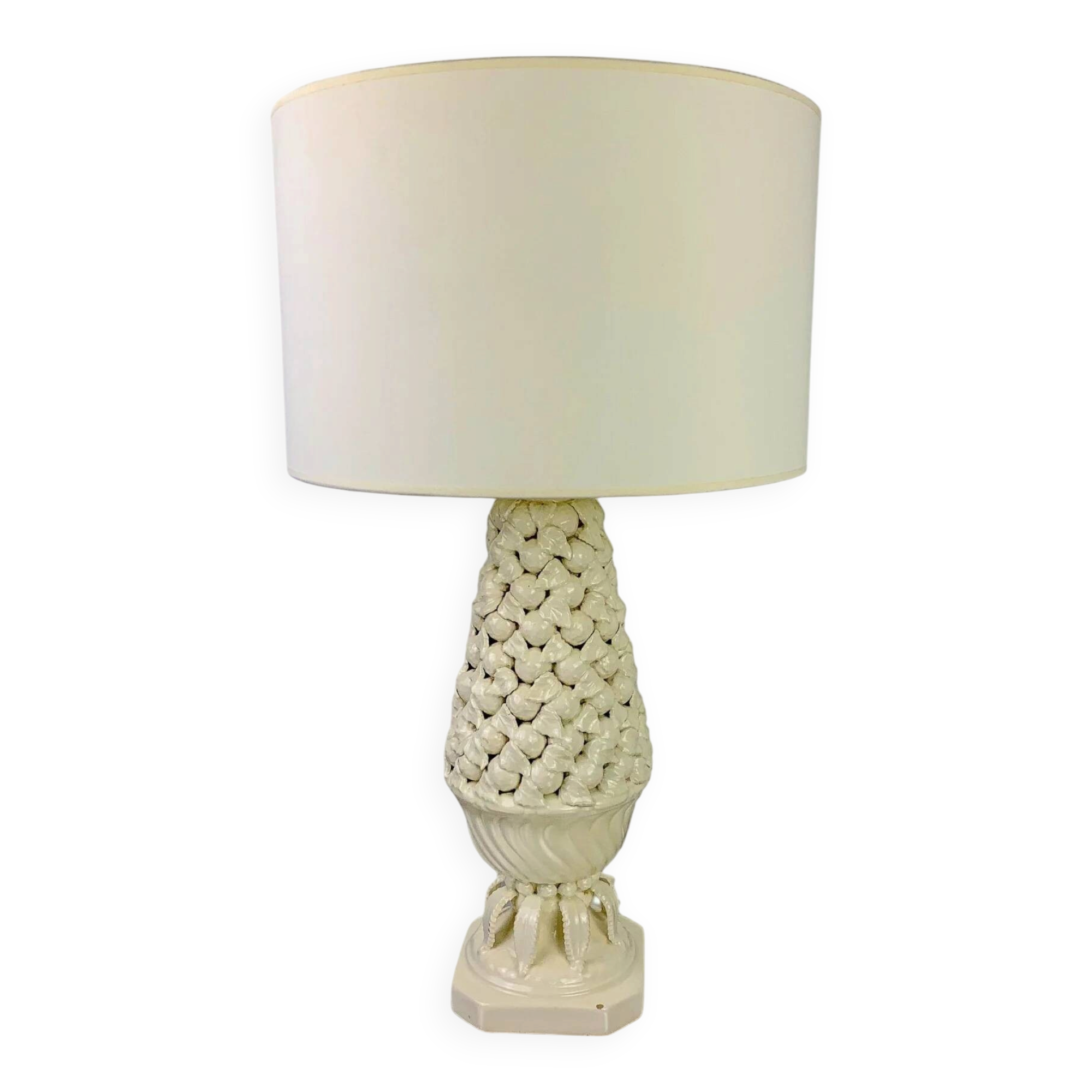 Spanish floral ceramic table lamp from Manises, Spain, circa 1970s