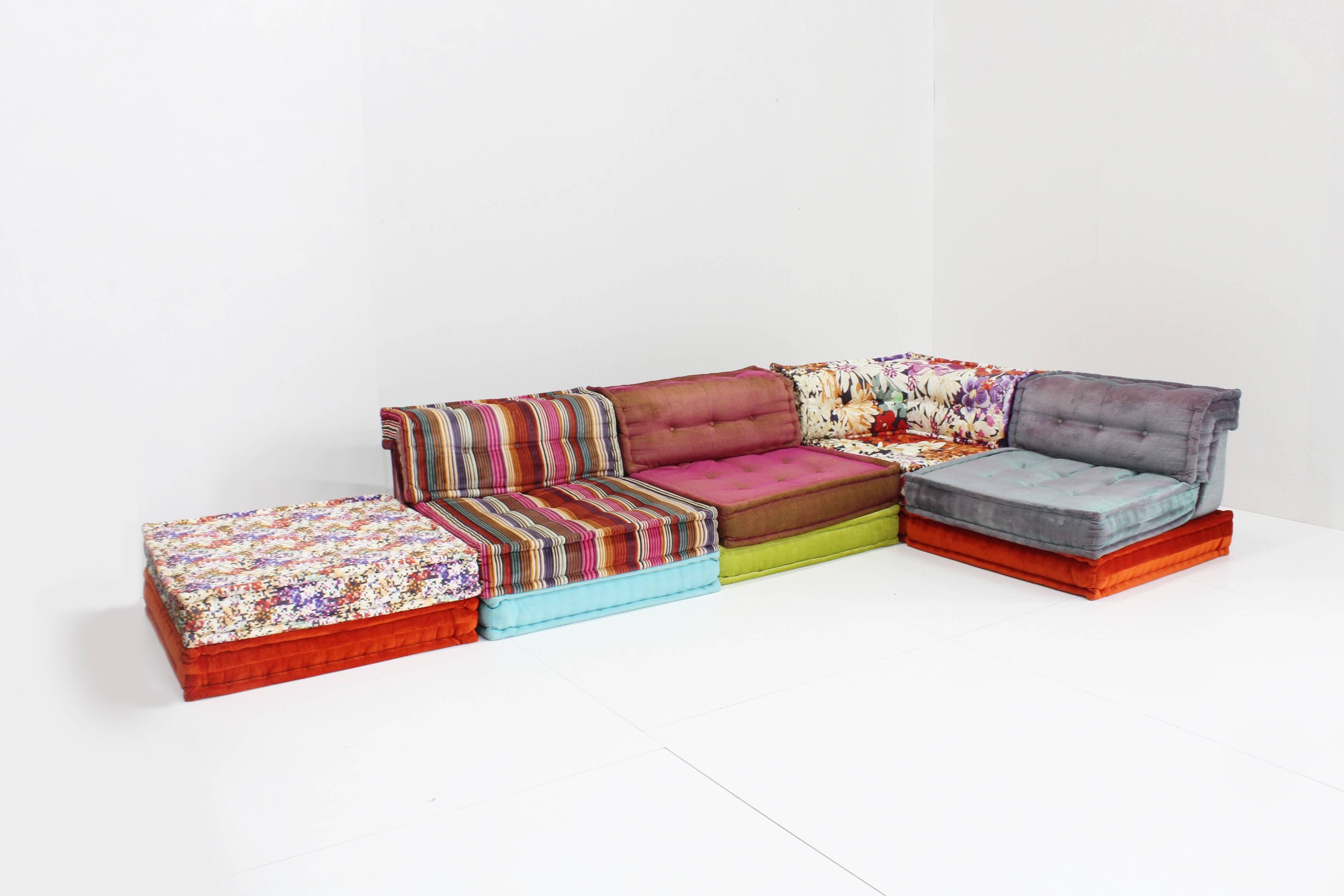 Roche Bobois Mah Jong sofa Missoni fabric design by Hans Hopfer , set of 14