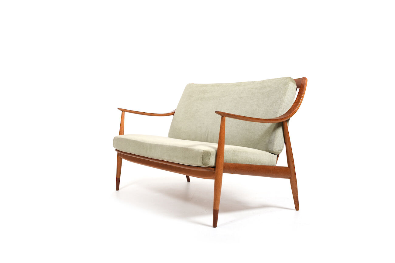 FD-146 Sofa by Orla Mølgaard and Peter Hvidt