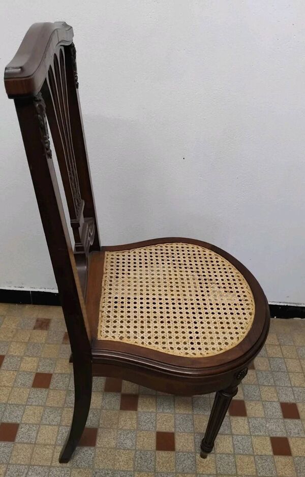 Ancienne Chaise Style Louis XVI Assise Cannée