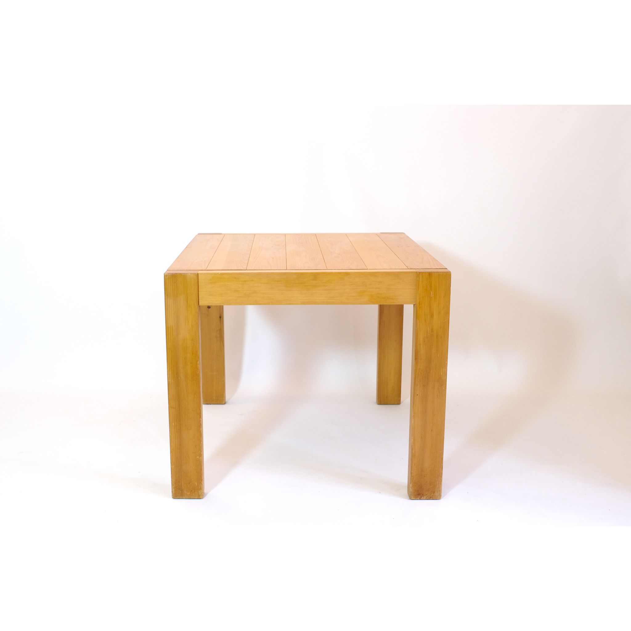 Table à manger en pin à rallonges des années 1980.