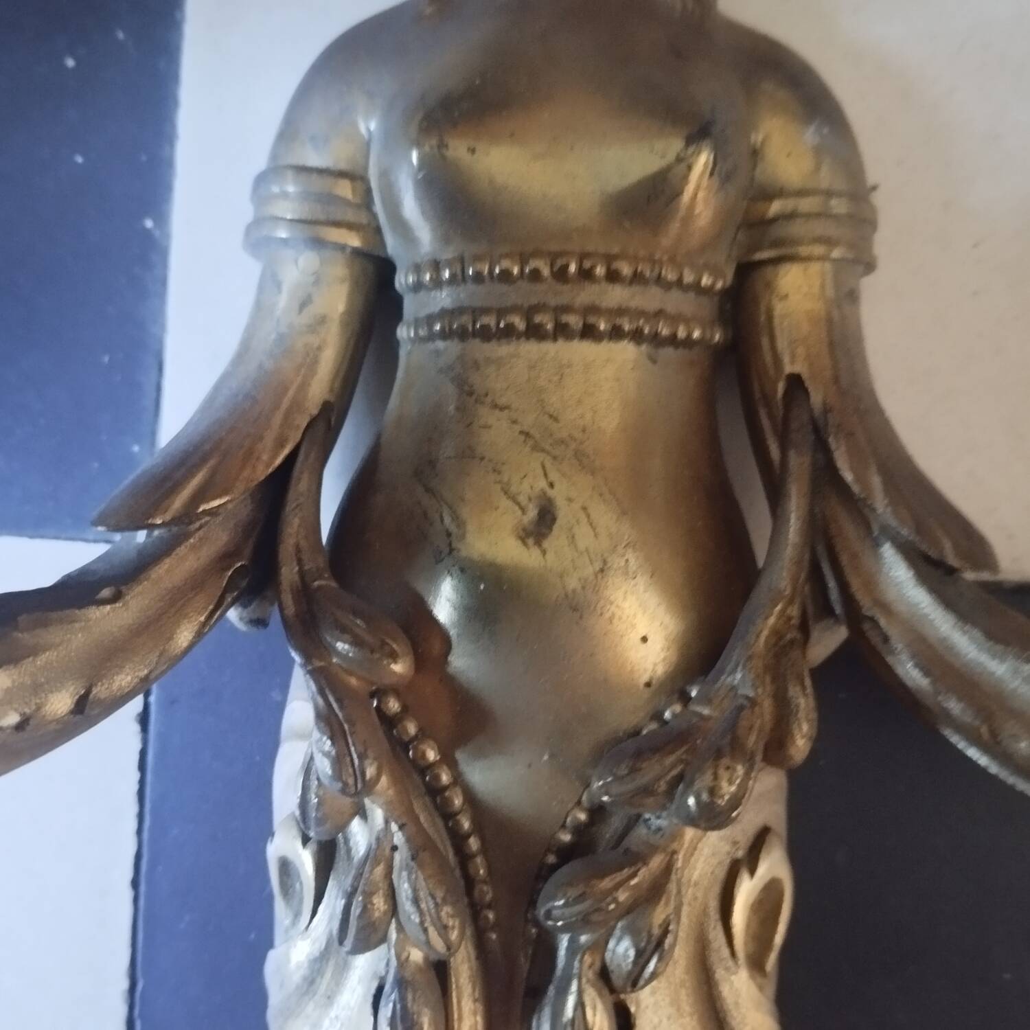 Paire d'appliques cariatides bronze doré