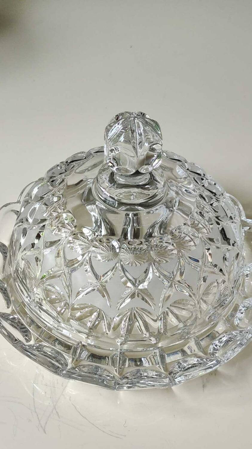 Butter dish/Cheese bell. Dome/Nachtmann shape. Crystal. Diameter 19 cm