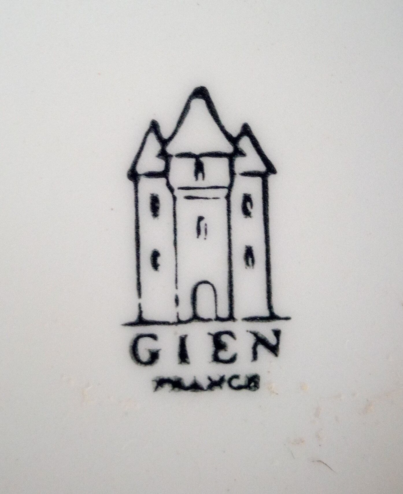 Pitcher Gien