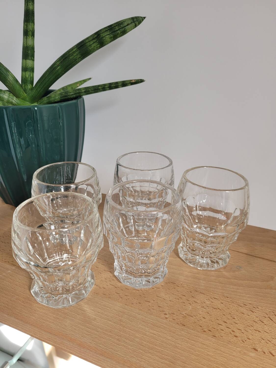 Lot de 5 petits verres années 30