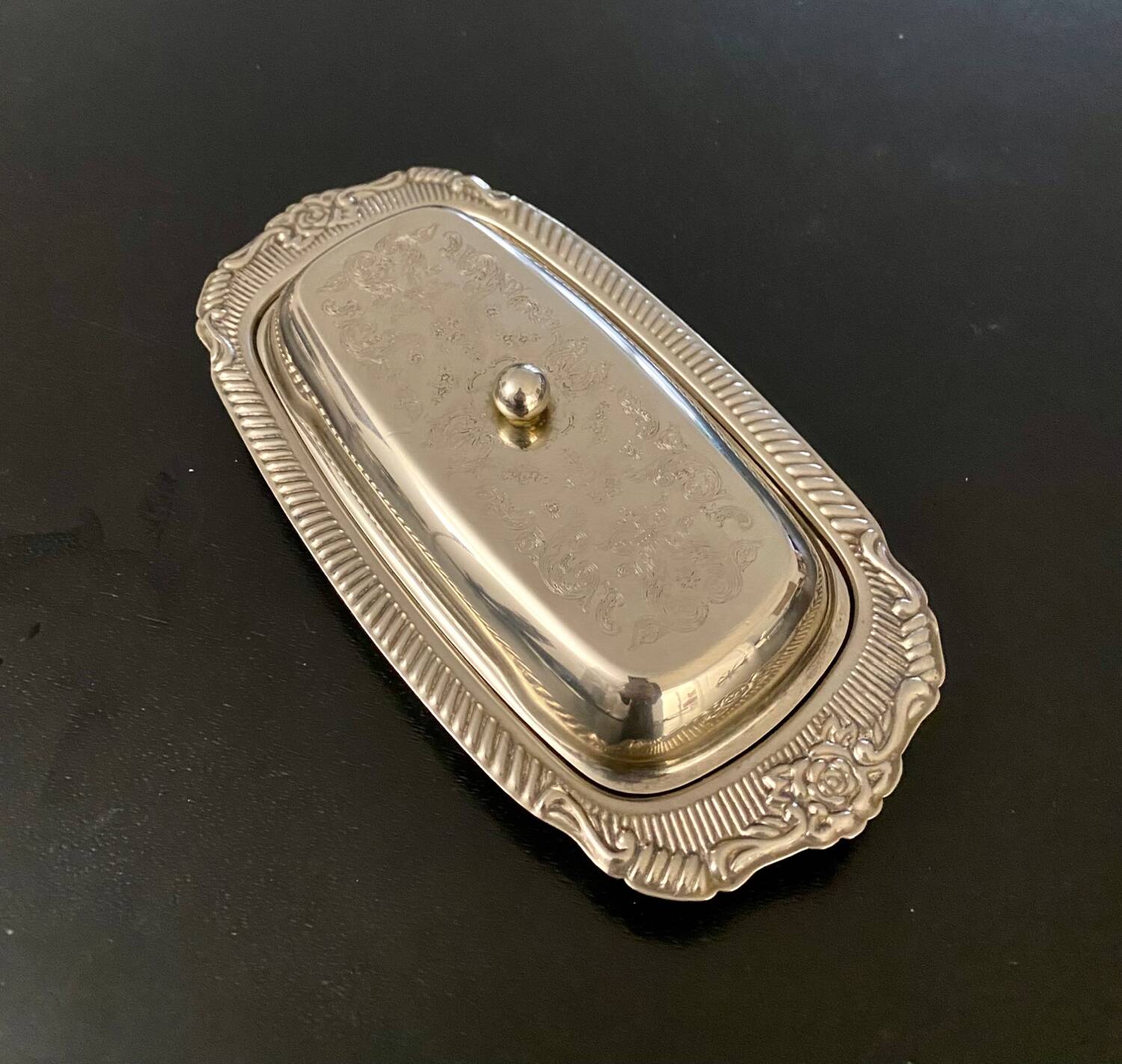 1 stainless steel butter dish and its cup