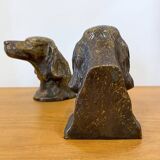 Paire de serre-livres anciens “Chiens de chasse” en bronze