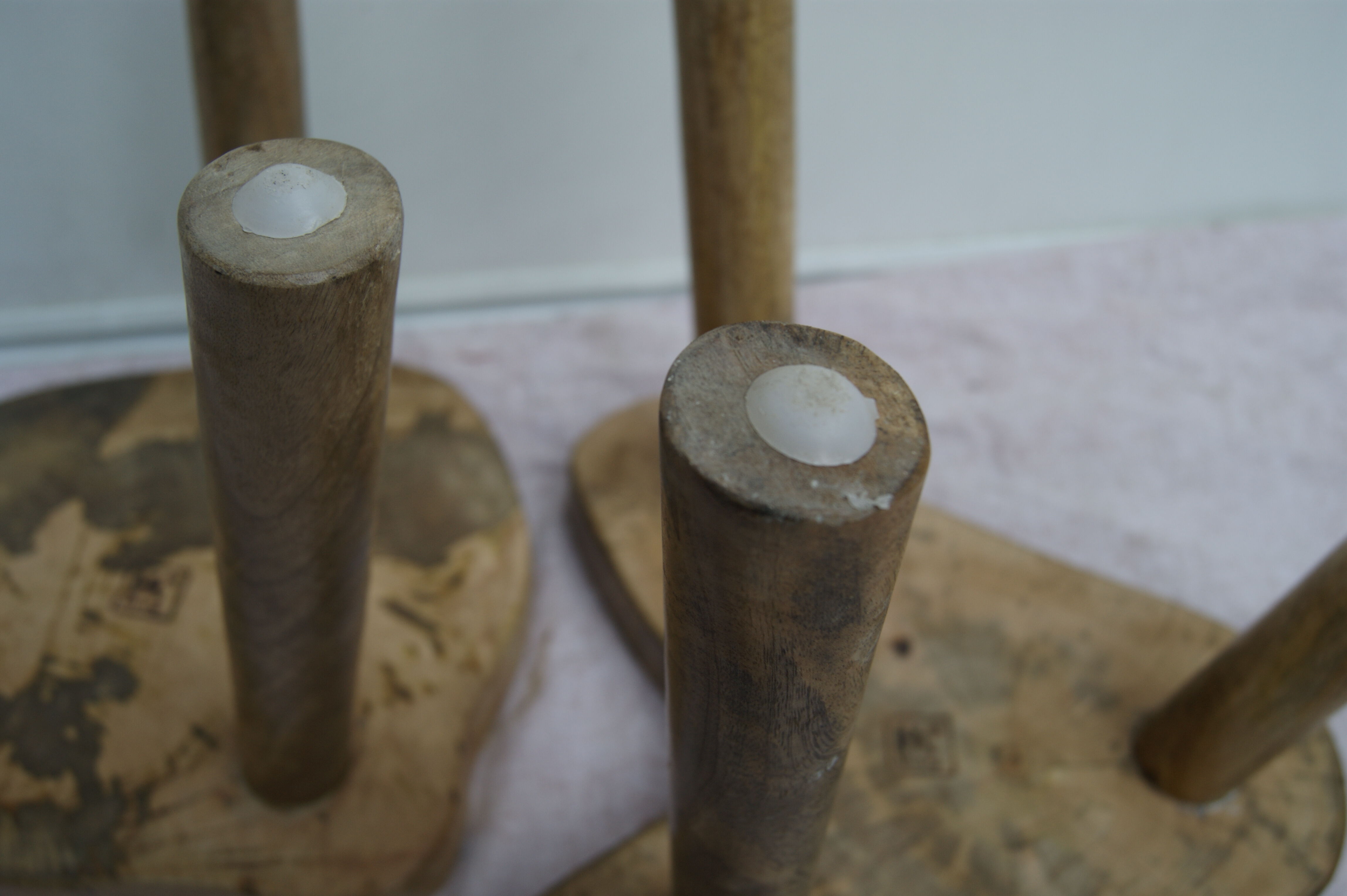 Pair of low tables harnesses mango wood