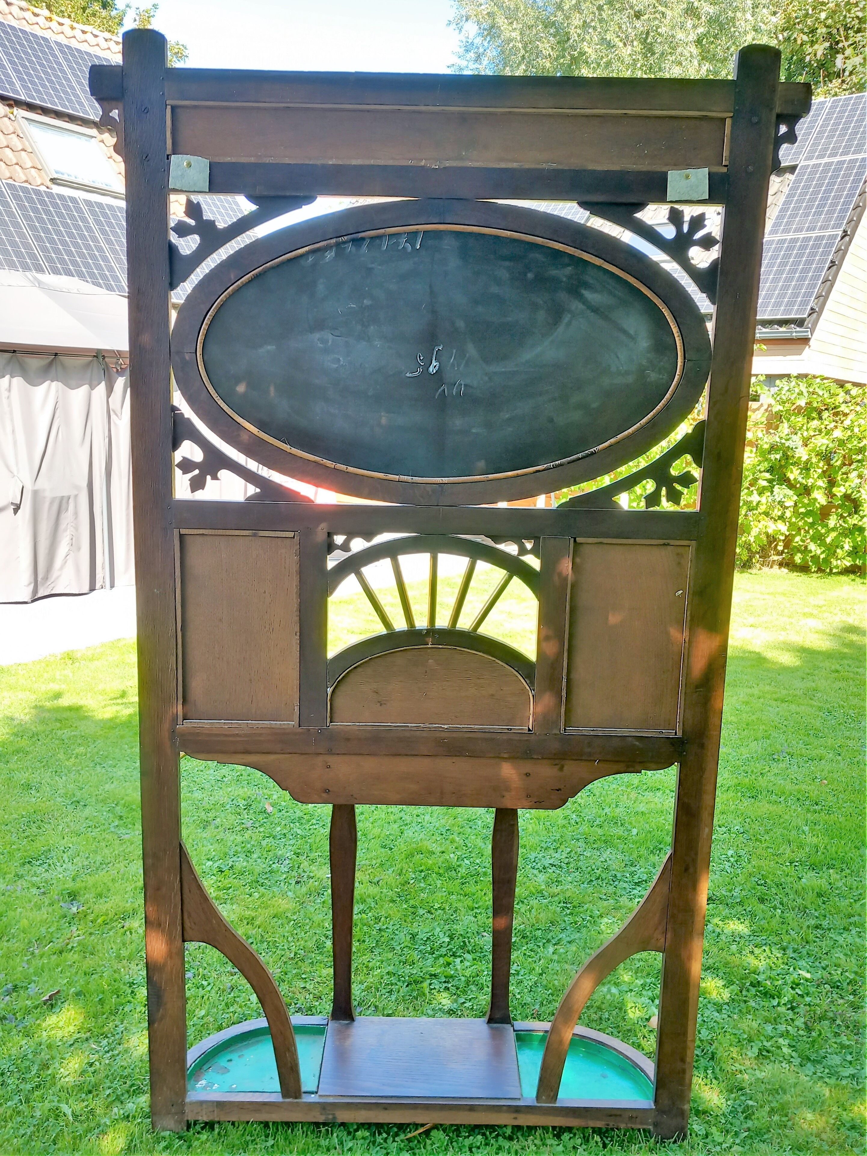 Vestiaire mural art nouveau / bois laiton