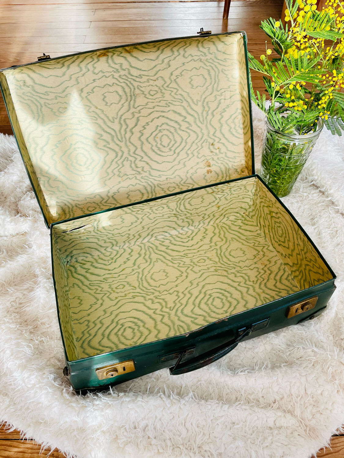 Valise carton vintage vert foncé