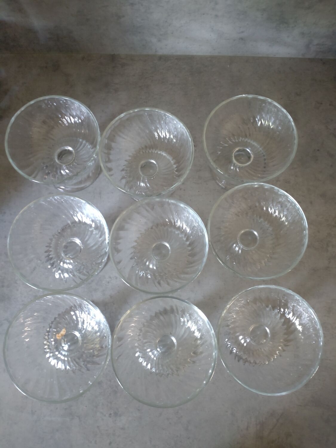 Set of 6 glass cups