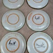 Set of 6 handmade flat plates signed by Maïté – hand-painted designs