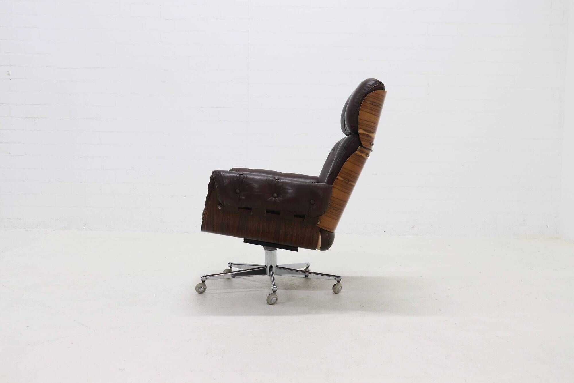 Leather and Rosewood Lounge Chair by Martin Stoll for Giroflex 1960s