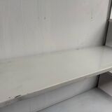 Metal string shelf