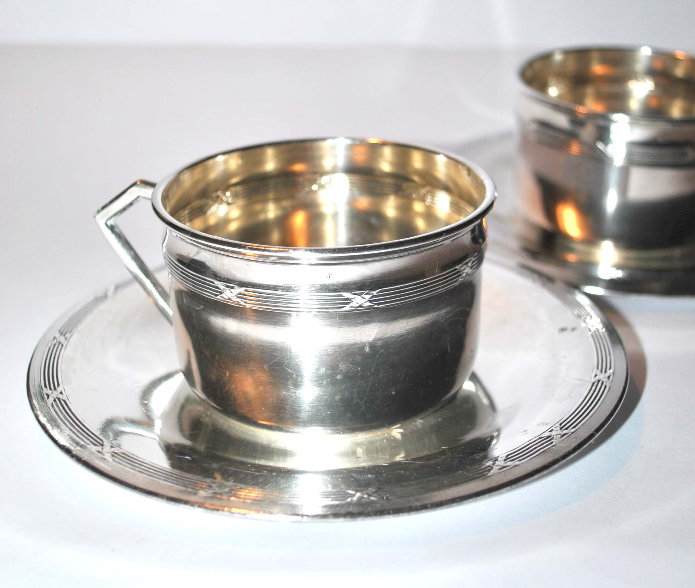Set of 2 coffee cups Antique ribbons in silver metal Goldsmith Weinthal Georges