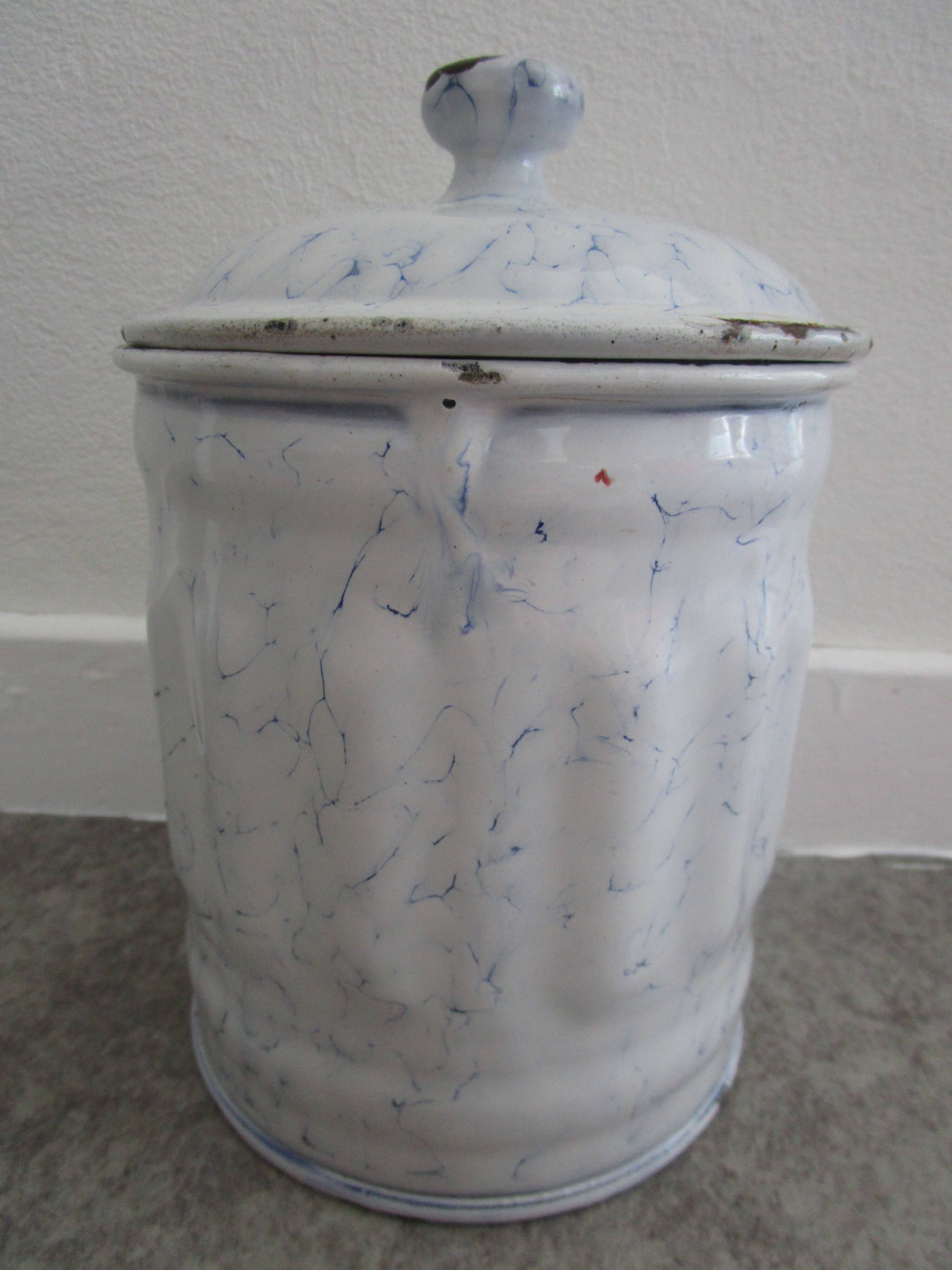 Pot metal enameled vintage "Sugar"