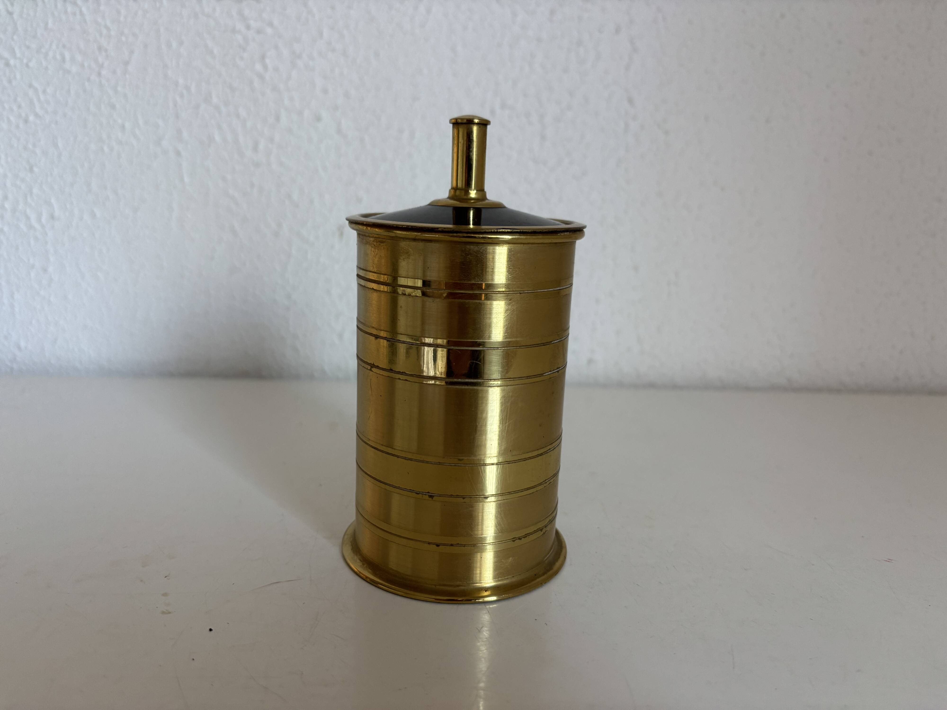Vintage 1960 cigarette case, gold and black dispenser box - 13 x 7 cm