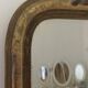 Miroir Louis-Philippe doré avec fronton