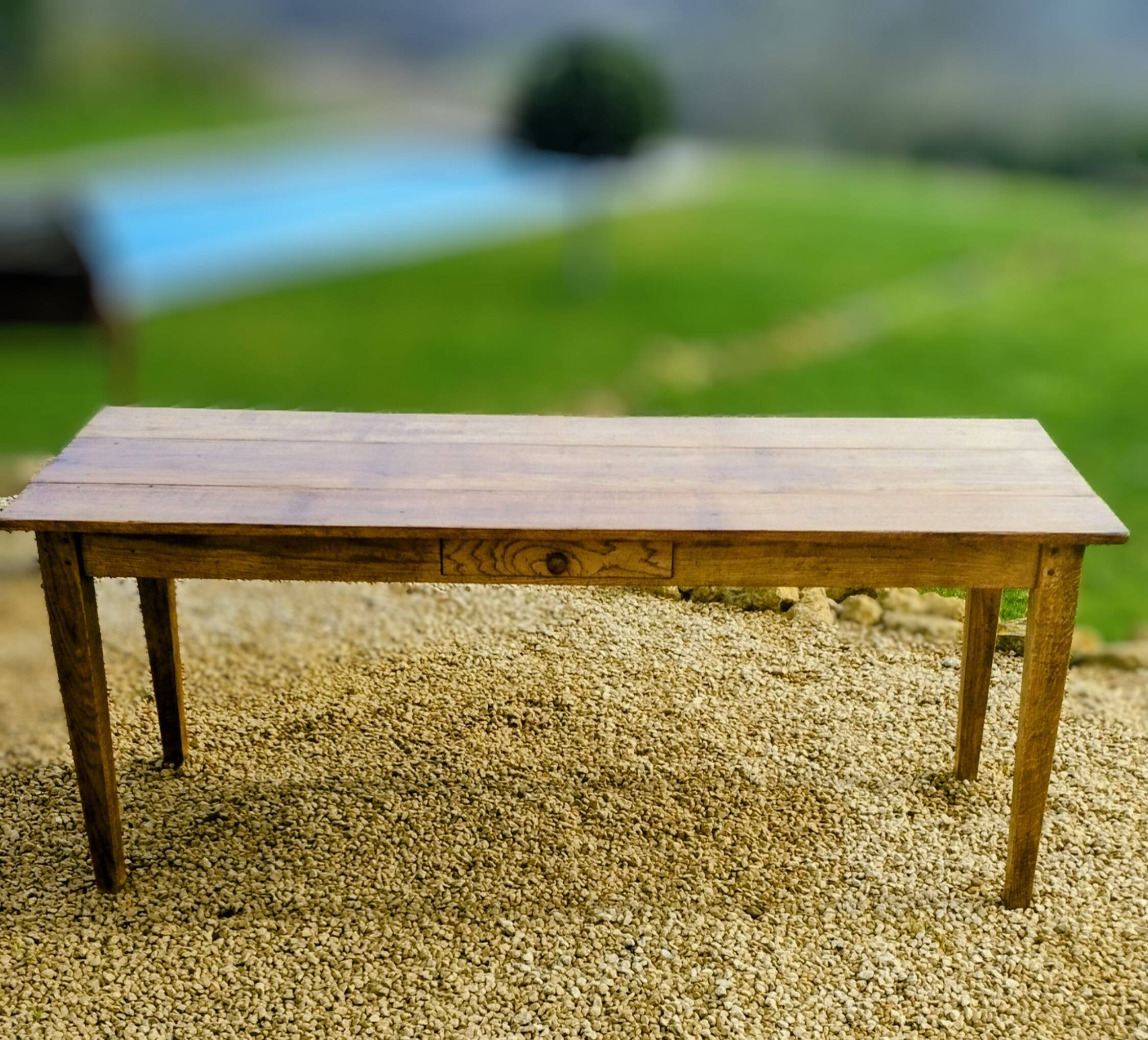 Farm table in sold oak