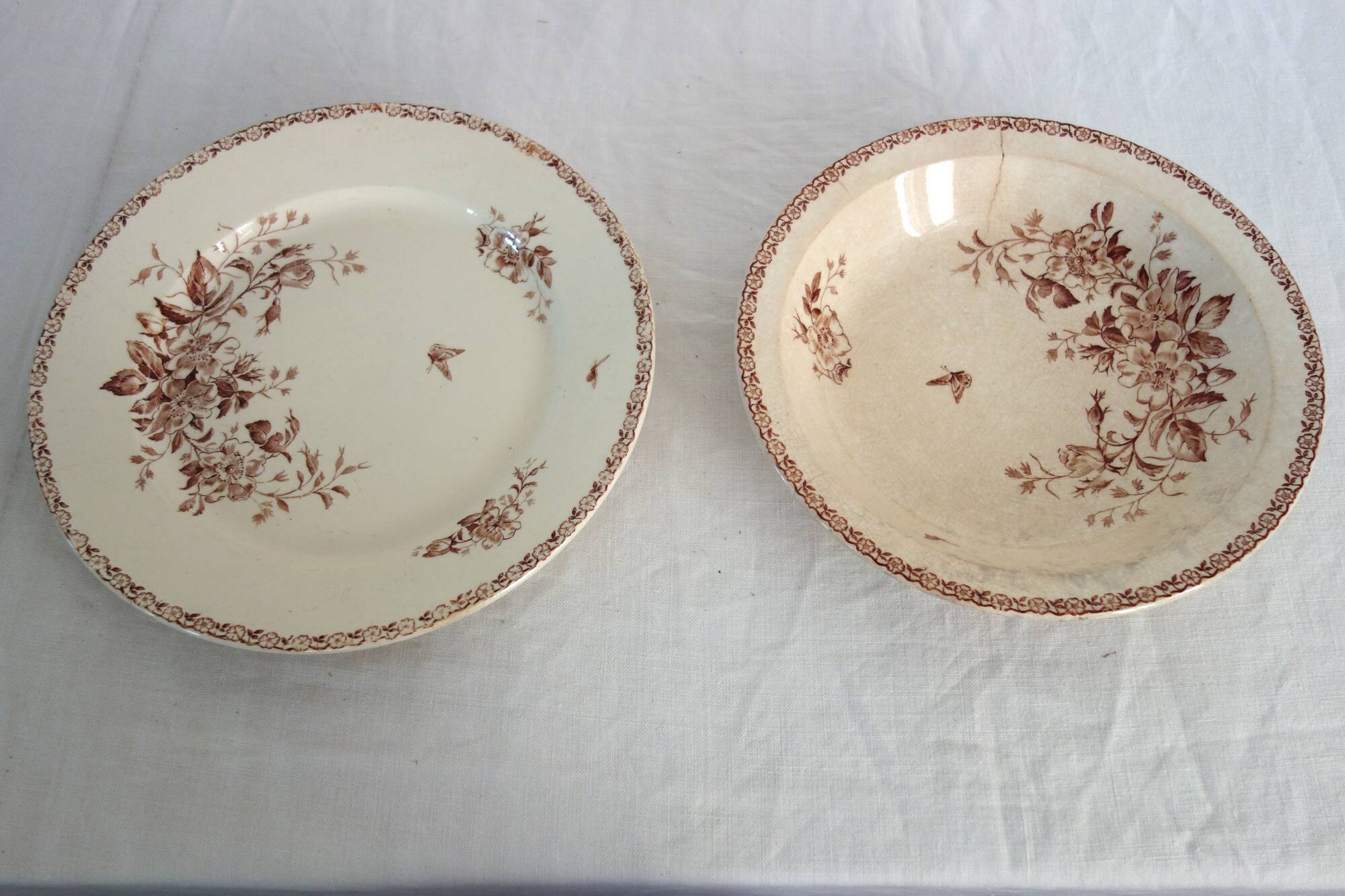 Service part # 1 ironstone Gien May around 1900