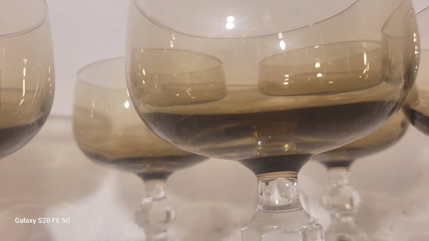 12 80's champagne glasses