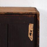 Japanese merchant storage cabinet – Late Meiji / early Taishō period (circa 1890–1926)