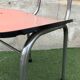 Chaise rose en Formica