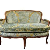 Vintage baroque two-seater canapé