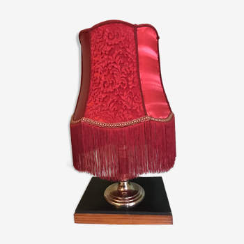 Red Victorian style lamp