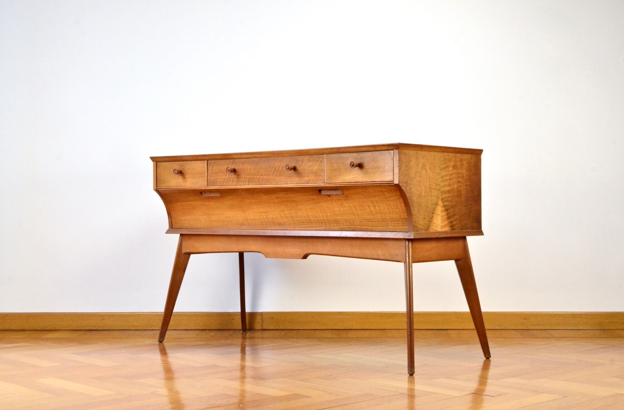 Midcentury Alfred Cox console in walnut, modern, danish style, vintage, scandinavian