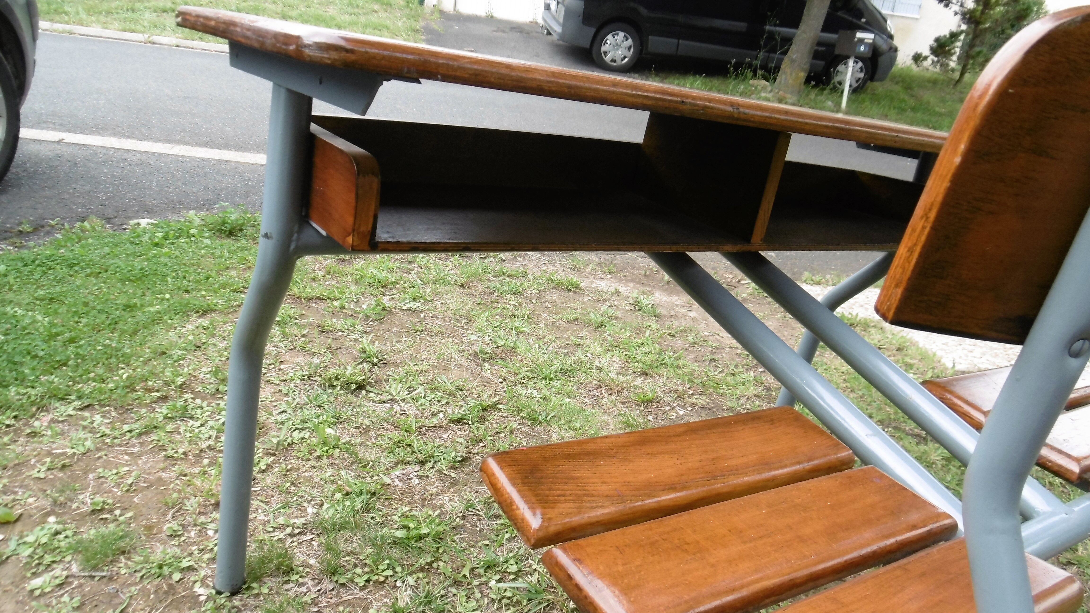 Bureau d'écolier double