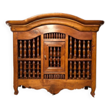 Panetière xviii, louis xv style walnut policeman's hat