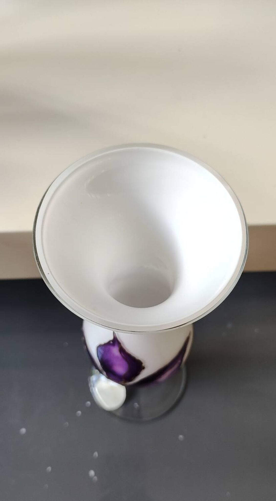 Stylish Kalina Poland vase. Floral decoration. Unique signed piece, 27 cm