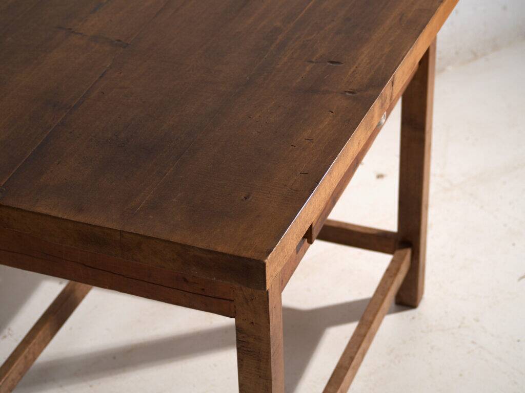 Table de cuisine ancienne en bois massif – Europe centrale, vers 1920