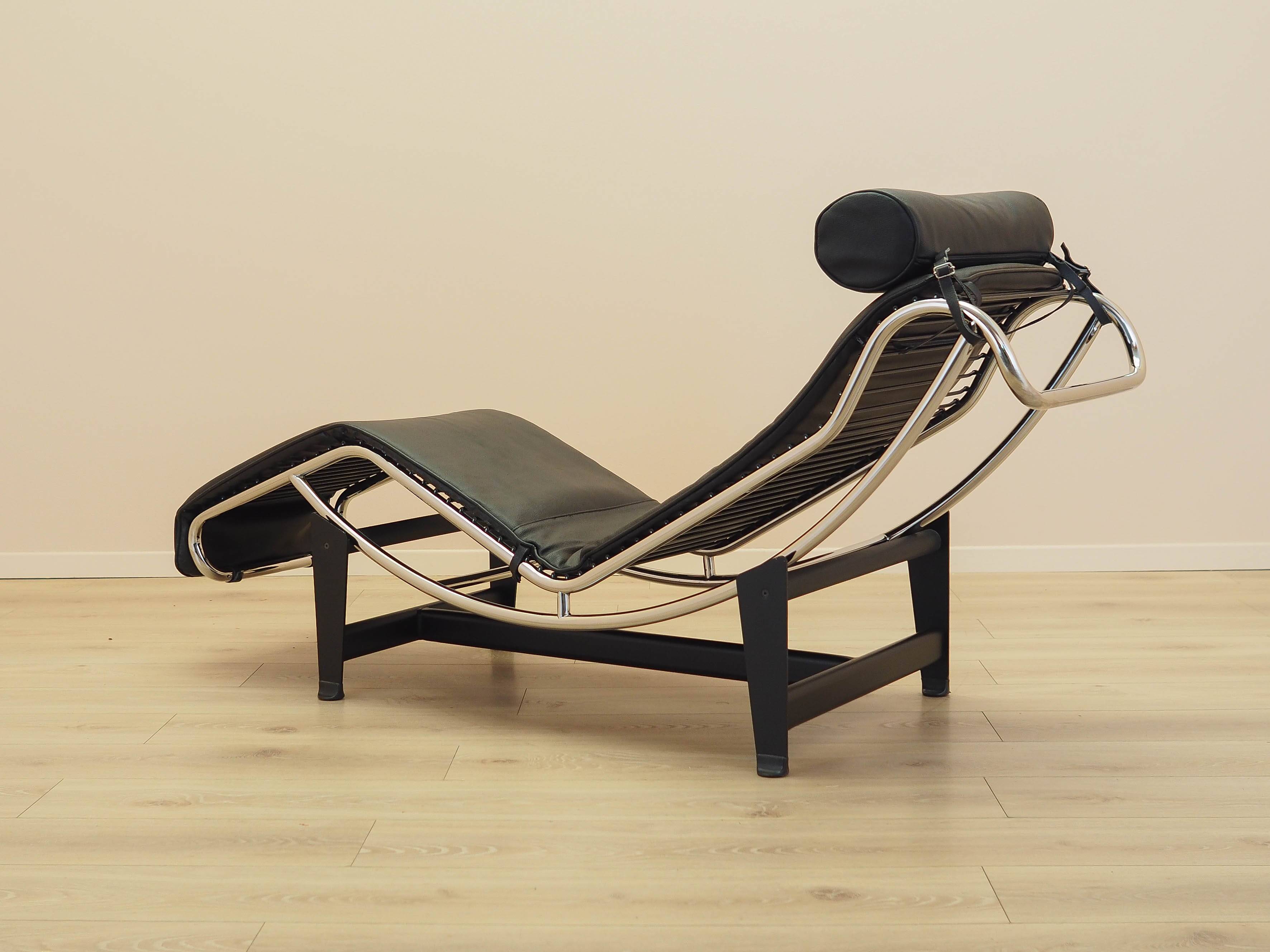 Leather chaise longue, LC4 style, 1980s, made in Italy
